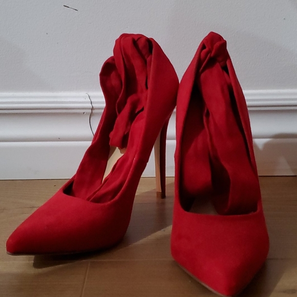 Stiletto heel - Picture 1 of 3
